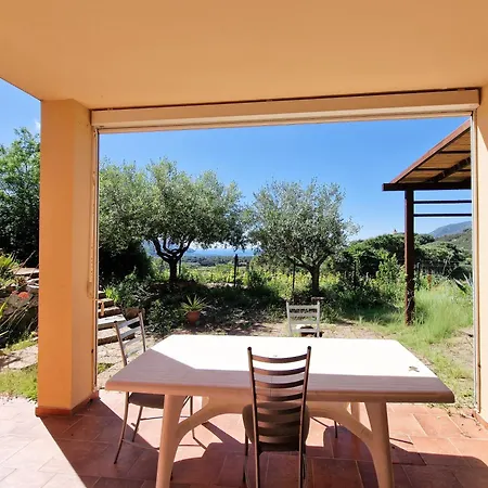 Appartamento Lacona Beach Apartment *