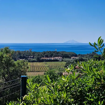 Appartamento Lacona Beach Apartment
